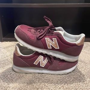 New Balance Sneakers Women’s Size 8.5 Purple and Rose Gold